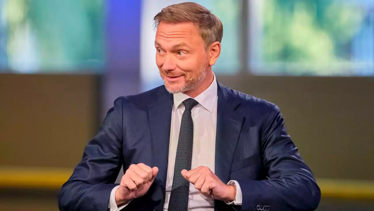 Finanzminister Christian Lindner will das Imkern lernen