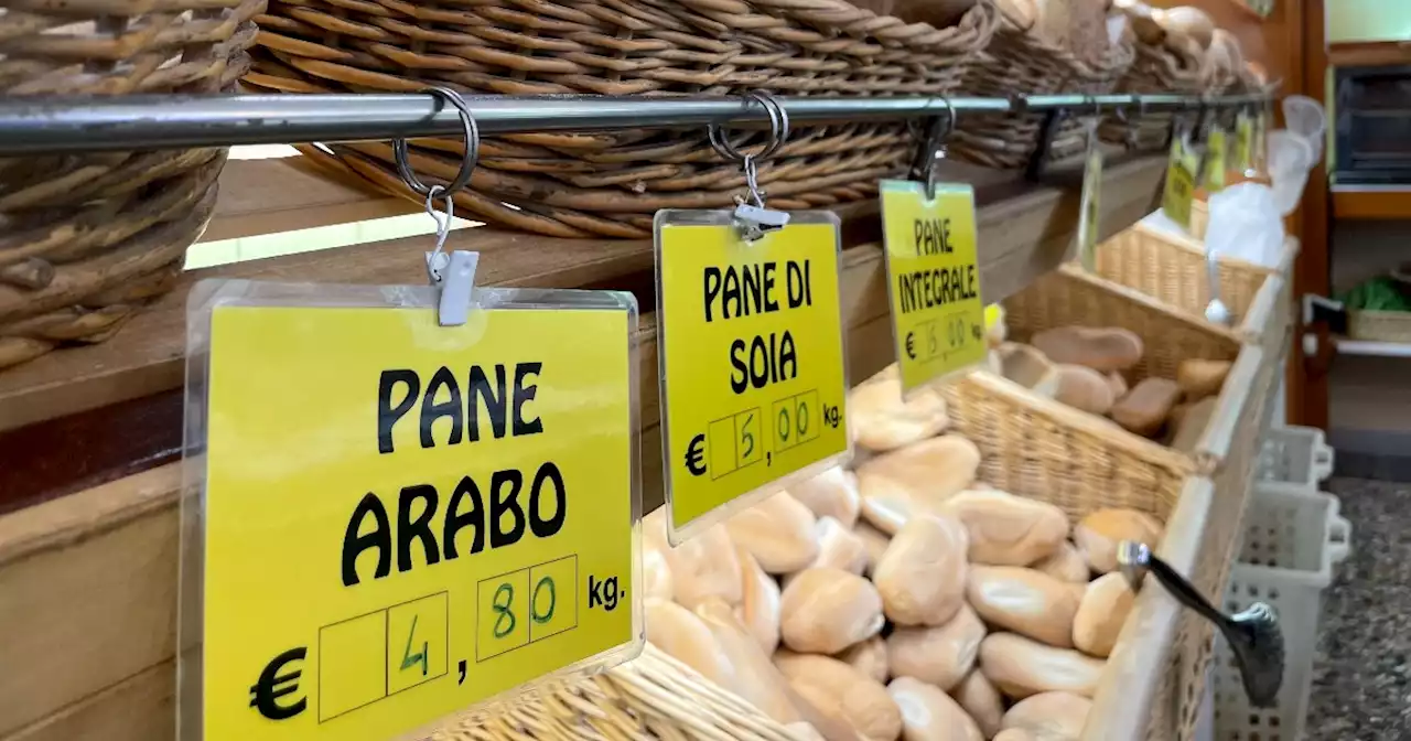 Caro prezzi, il costo del pane a Milano non scende sotto i 4 euro al chilo