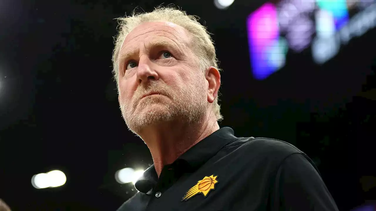 Suns exec calls for resignation of Robert Sarver following suspension, probe: 'Words and actions matter'