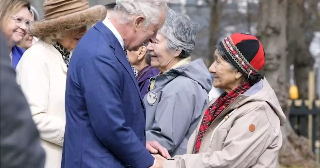 Mass adoration for Queen Elizabeth overshadows Indigenous survivors’ trauma: ‘It hurts’ | Globalnews.ca