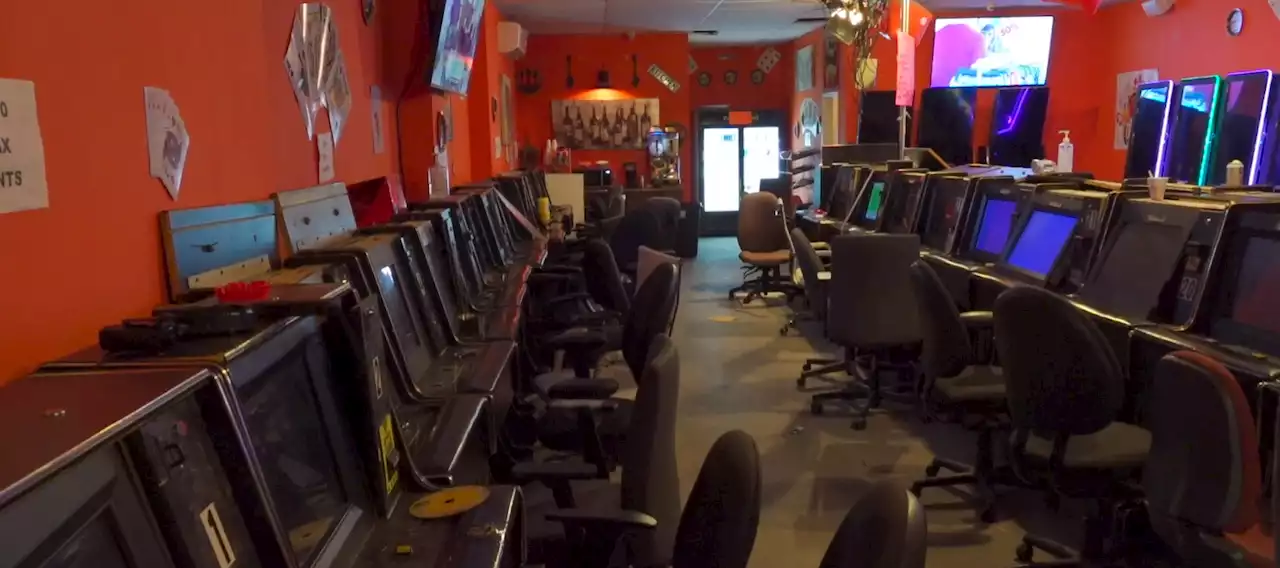 Harris County deputies raid illegal game room