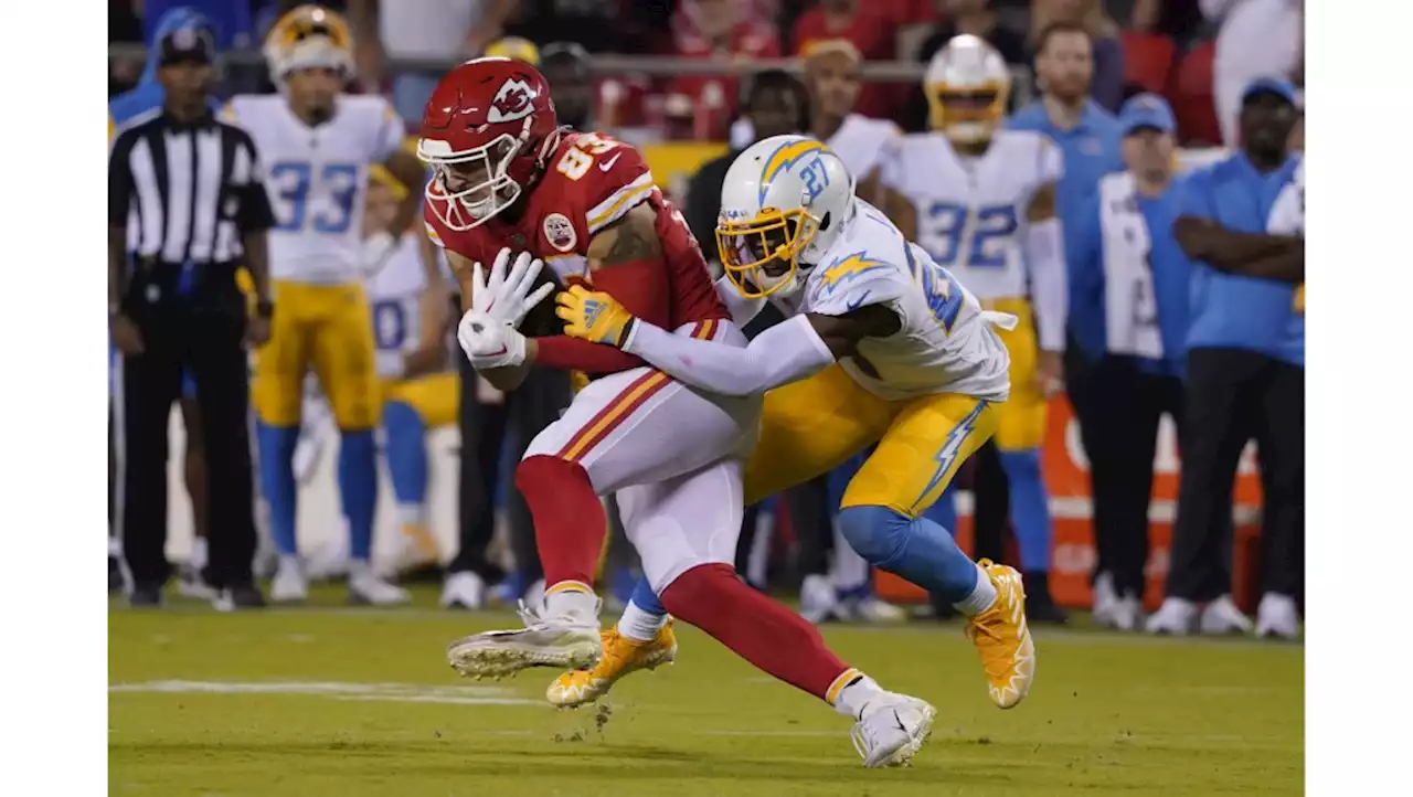 Cornerback J.C. Jackson makes his Chargers debut against Chiefs