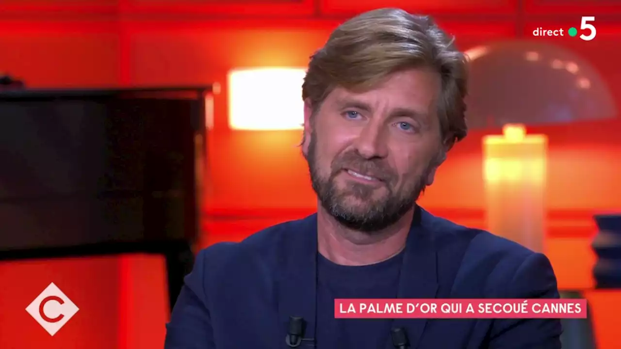 Dans « C à vous », L’émotion de Ruben Östlund toujours bouleversé par la mort de Charlbi Dean