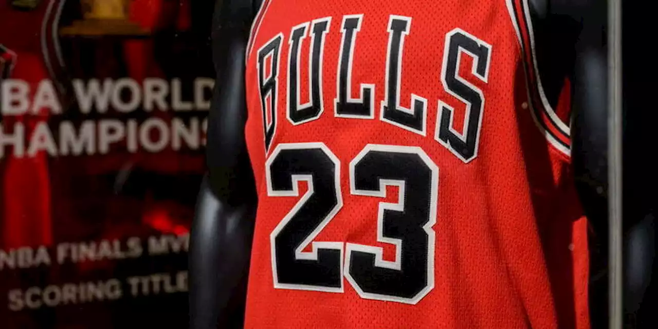 Un maillot de Michael Jordan vendu à 10 millions de dollars aux enchères