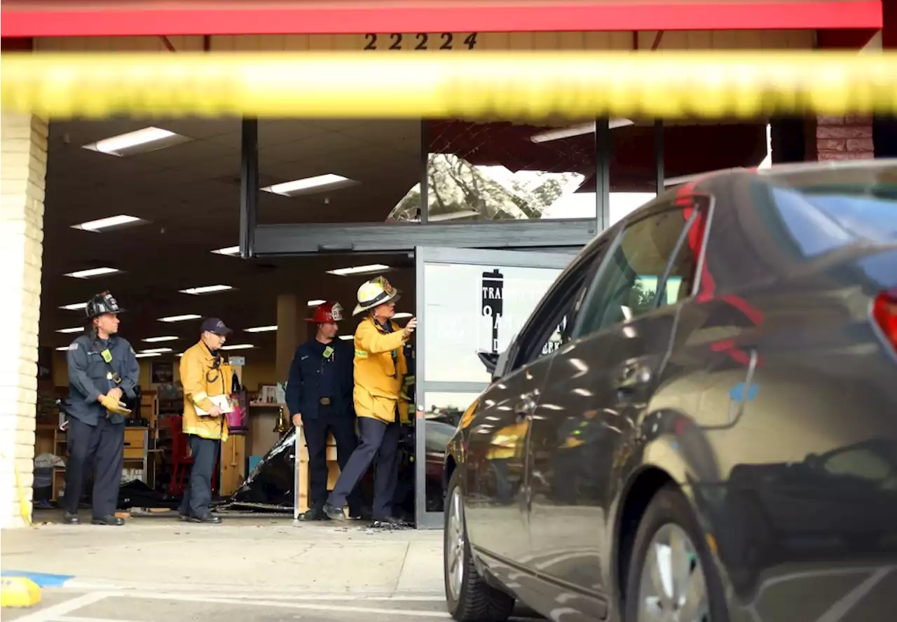 Castro Valley: Multiple people injured after driver plows into grocery store