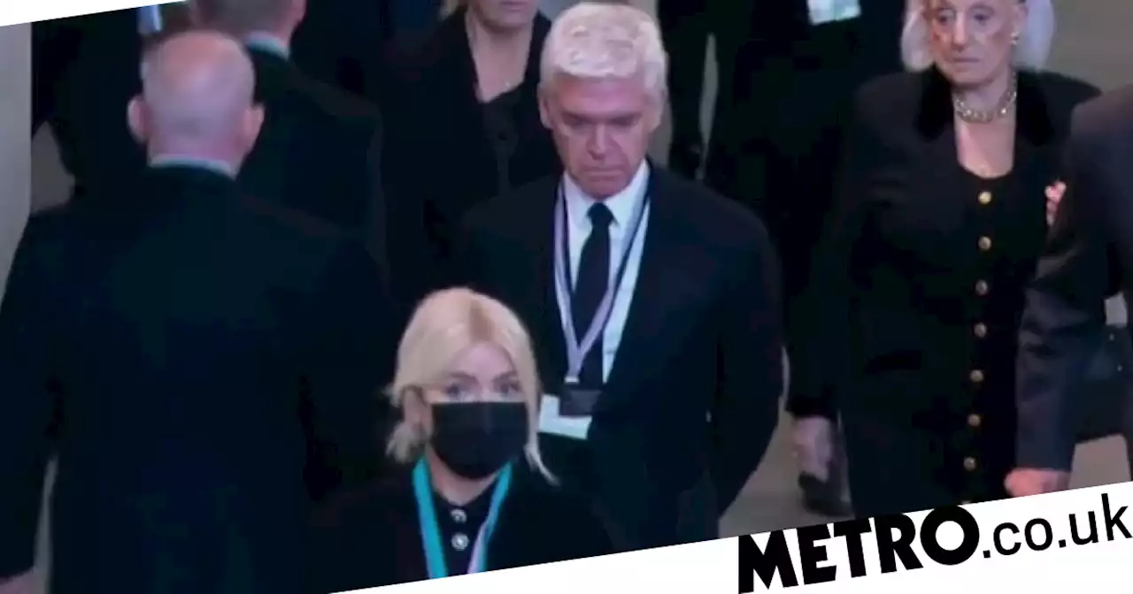 Holly Willoughby and Phillip Schofield visit the Queen's coffin for This Morning