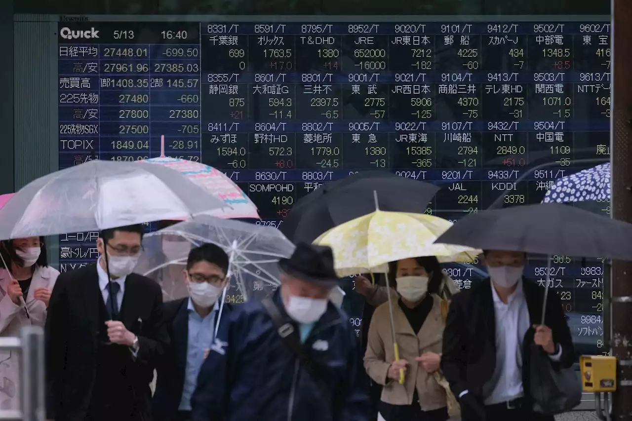 Asia-Pacific Markets Fall Ahead of China's Economic Data; Offshore Yuan Weaker Than 7 Against Dollar