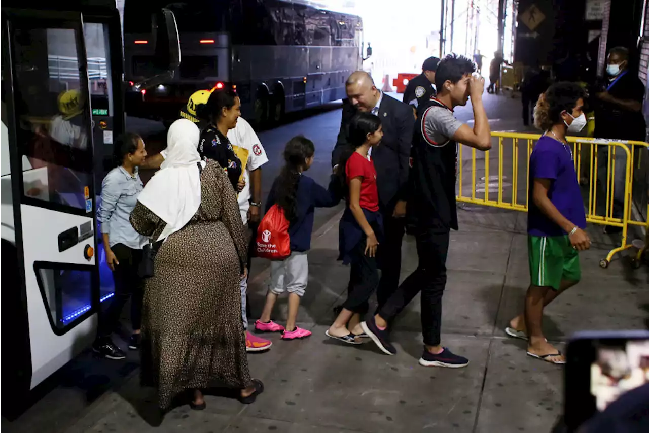 More Migrants Arrive in NYC Amid Ongoing Political Immigration Battle