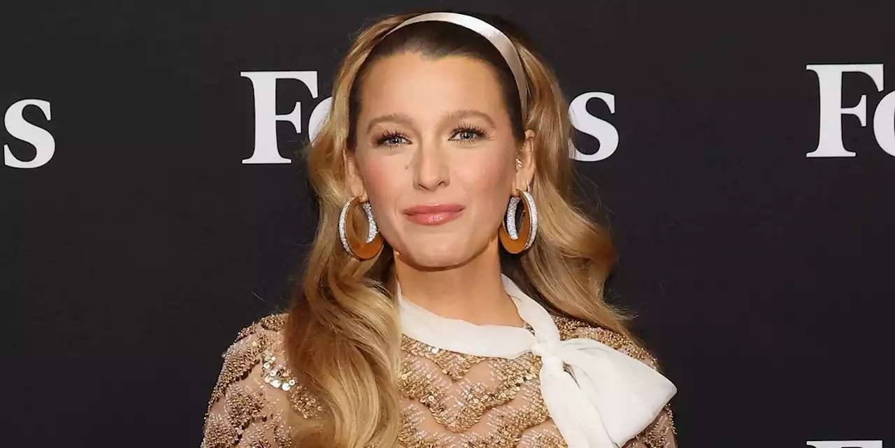 Blake Lively reveals she's pregnant with fourth child