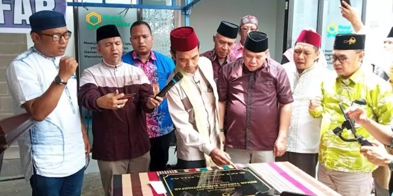 Ustadz Abdul Somad Resmikan Rumah Tahfidz yang Didirikan Pengurus JMSI