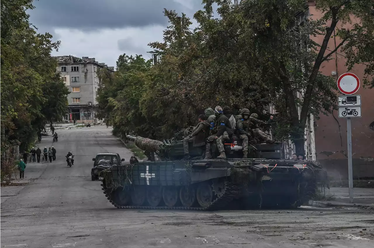 Guerre en Ukraine : une 'fosse commune' découverte dans une ville de la région de Kharkiv