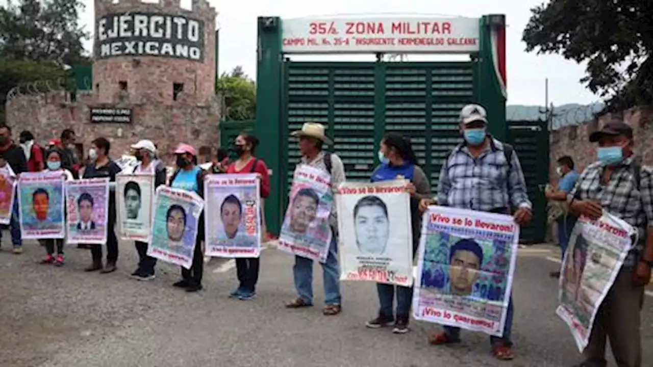 Mexico arrests general over disappearance of 43 students