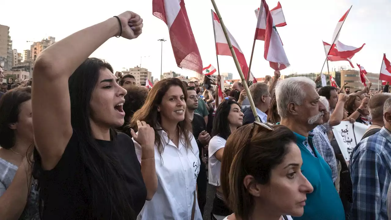 Au Liban, une jeune activiste braque sa banque pour payer les soins de sa sœur malade