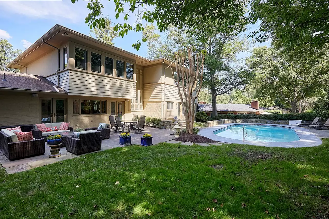 Live Luxuriously in This Six-Bedroom Bethesda Mid-Century Modern - Washingtonian