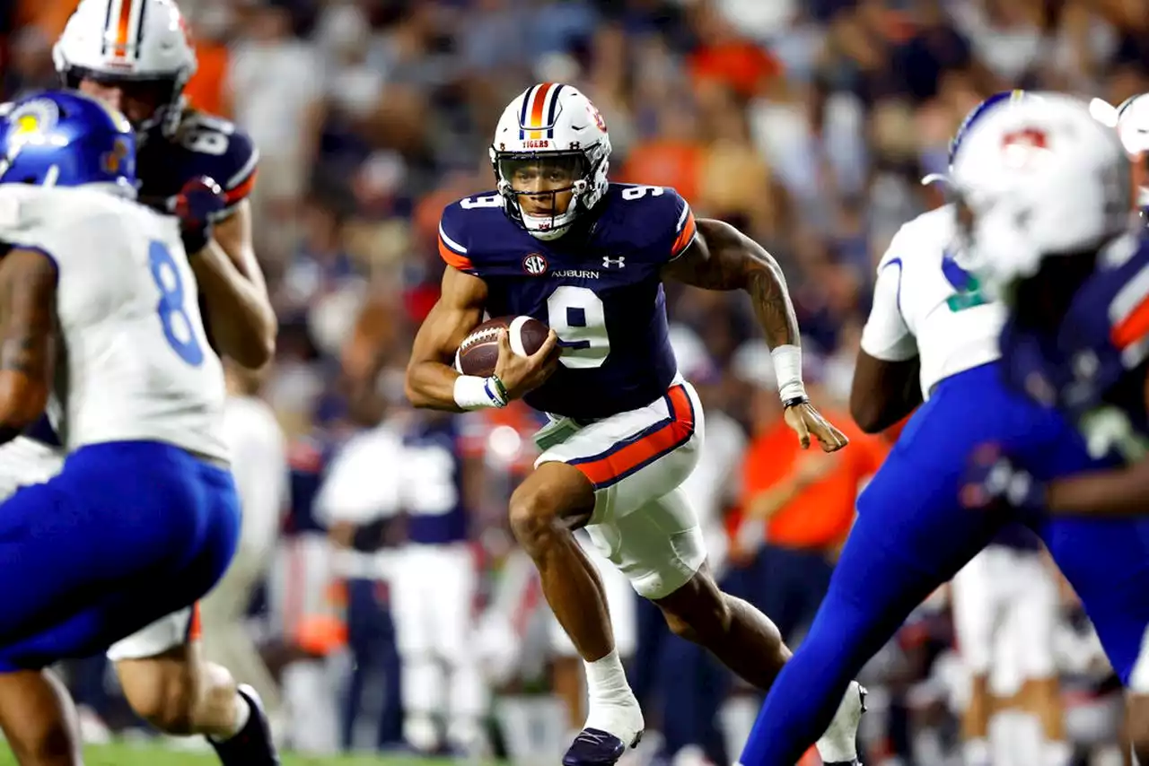 Auburn wants to ‘expand’ Robby Ashford’s role beyond ‘niche’ running QB