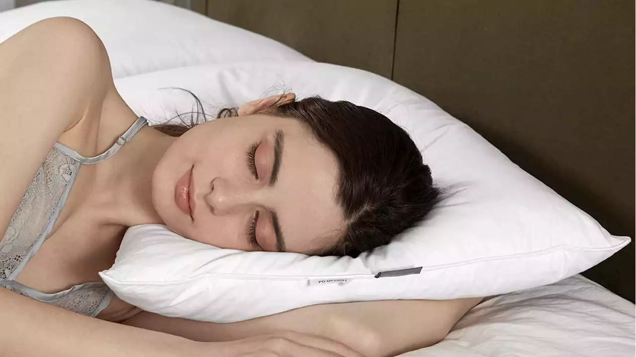 Sleep expert claims to reveal how to fall back asleep in 2 minutes