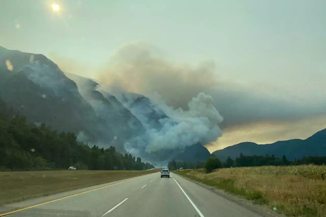 Wildfire that triggered rockslide near Hope 'being held'