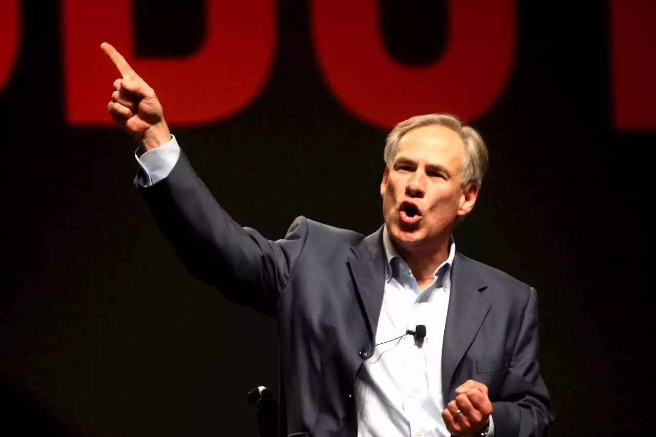 Rights Groups Decry Gov. Greg Abbott's 'Political Stunts' as Texas Sends More Migrant Buses to D.C.