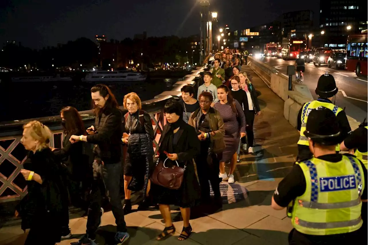 Queen Elizabeth II Coffin Queue Becomes Longest In History, Mourners Waiting 24 Hours To Pay Respects To Monarch