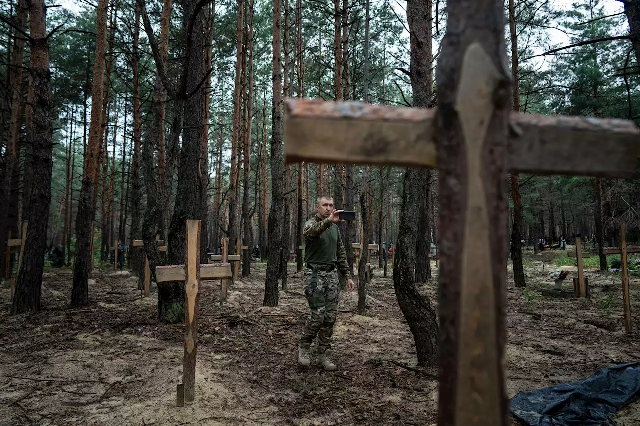 Ukraine - EU verurteilt 'Gräueltaten' nach Fund von Gräbern und Folterstätten in Isjum