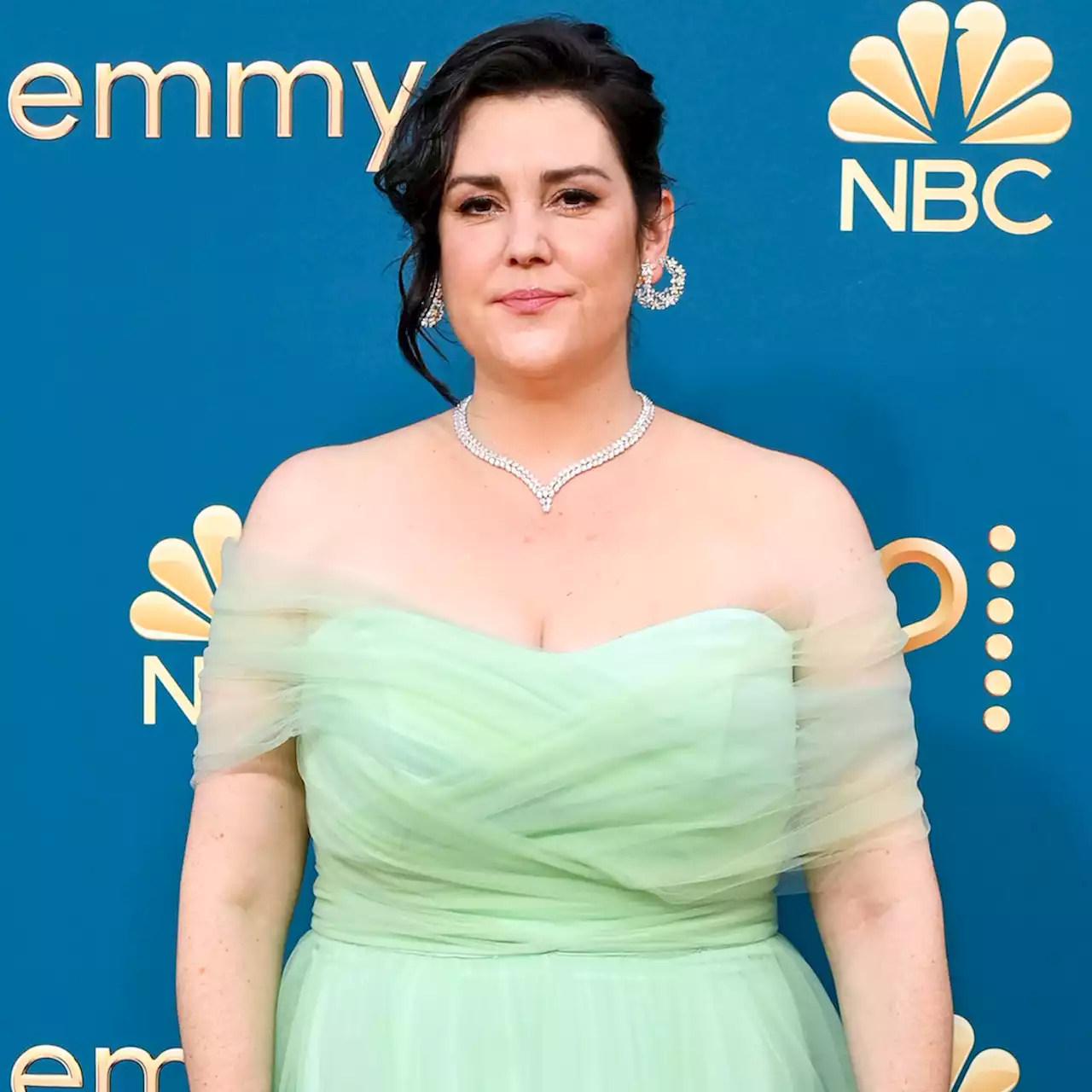 How Christian Siriano Helped Melanie Lynskey Feel Like a 'Bad Bitch' With 2022 Emmy Dress - E! Online