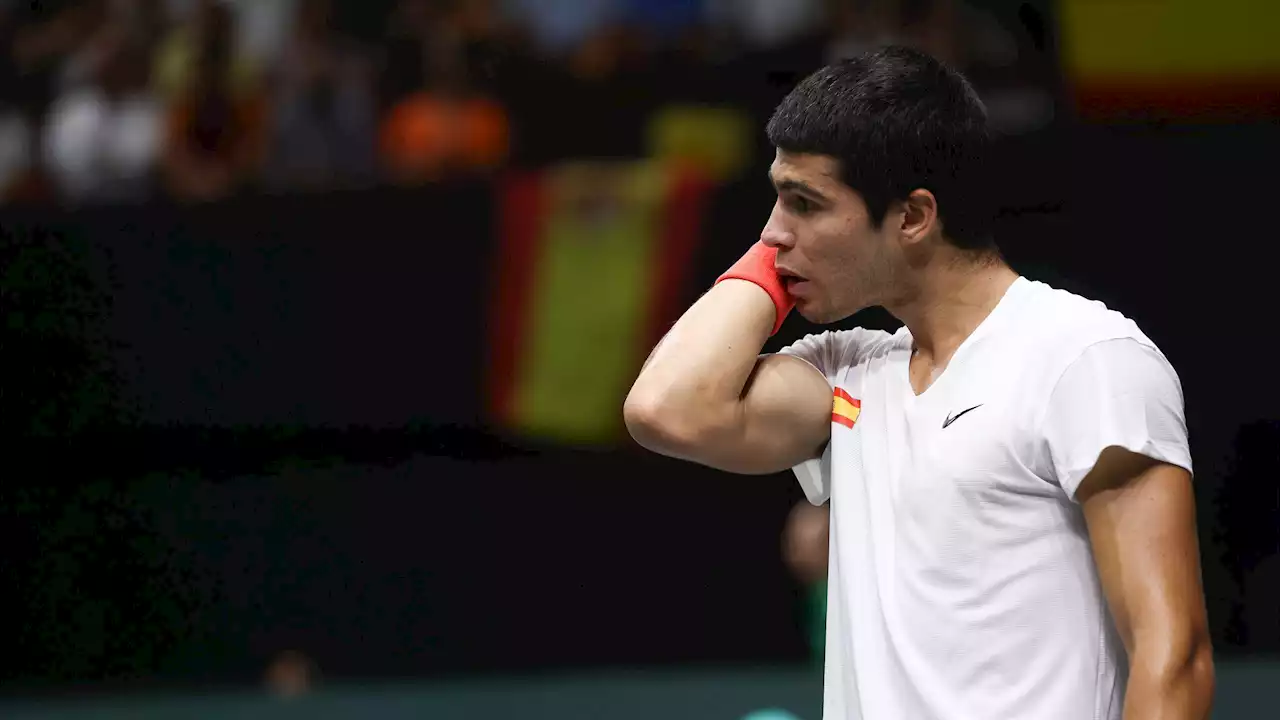 Davis Cup: Carlos Alcaraz unterliegt Félix Auger-Aliassime - Spanien muss um Endrunden-Teilnahme zittern