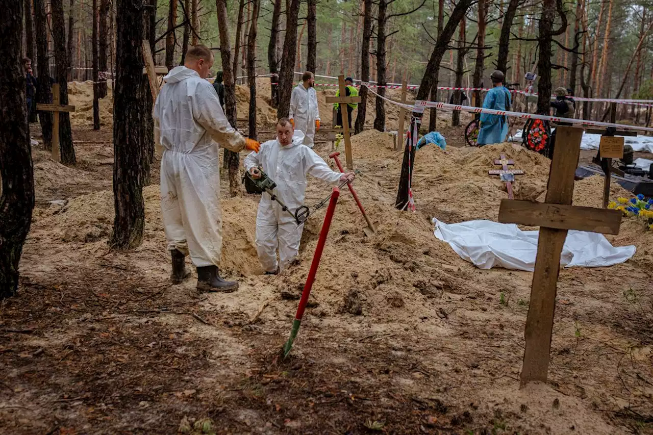 Evening Update: Burial site with 445 bodies outside Izyum shows evidence of war crimes, Ukraine says