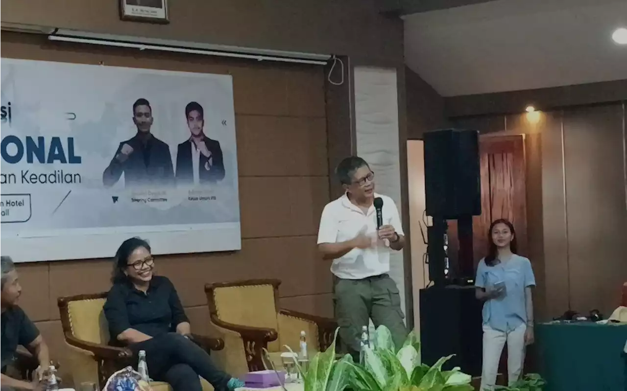 Seminar di Mataram, Rokcy Gerung: Menjaga Suhu Berpikir