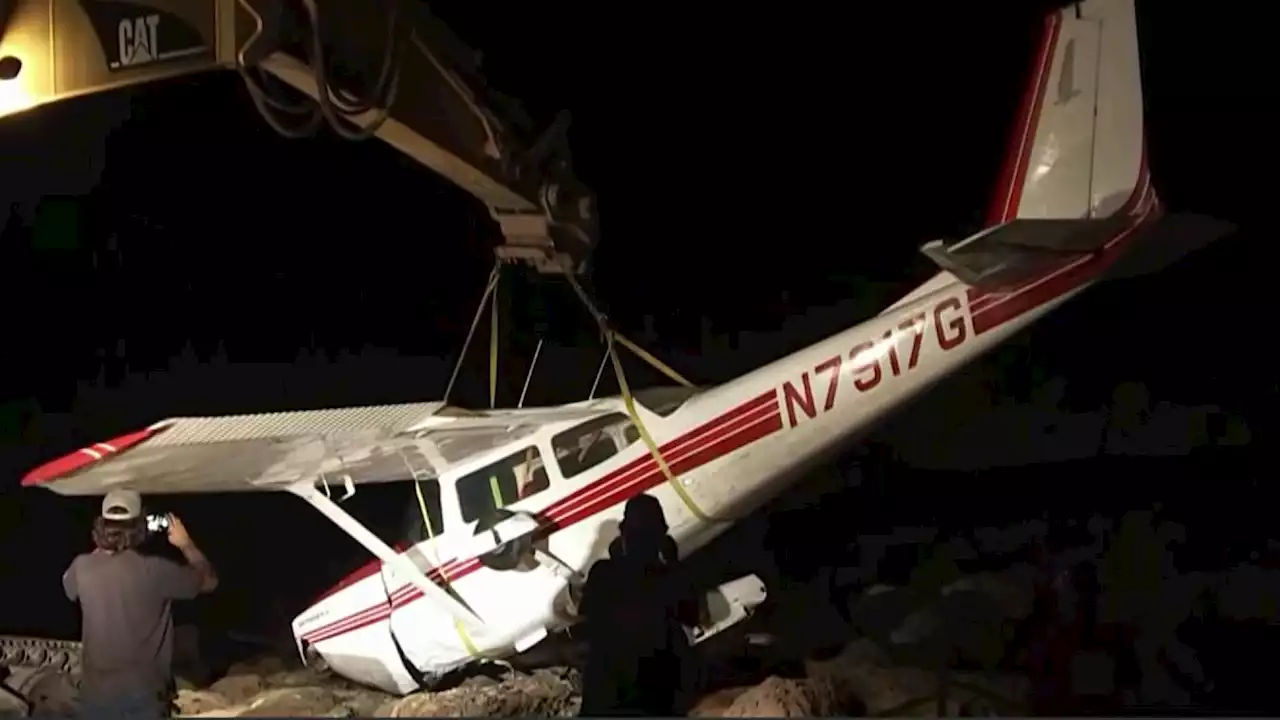 Cessna Plane Pilot Makes Emergency Landing in Ventura Beach