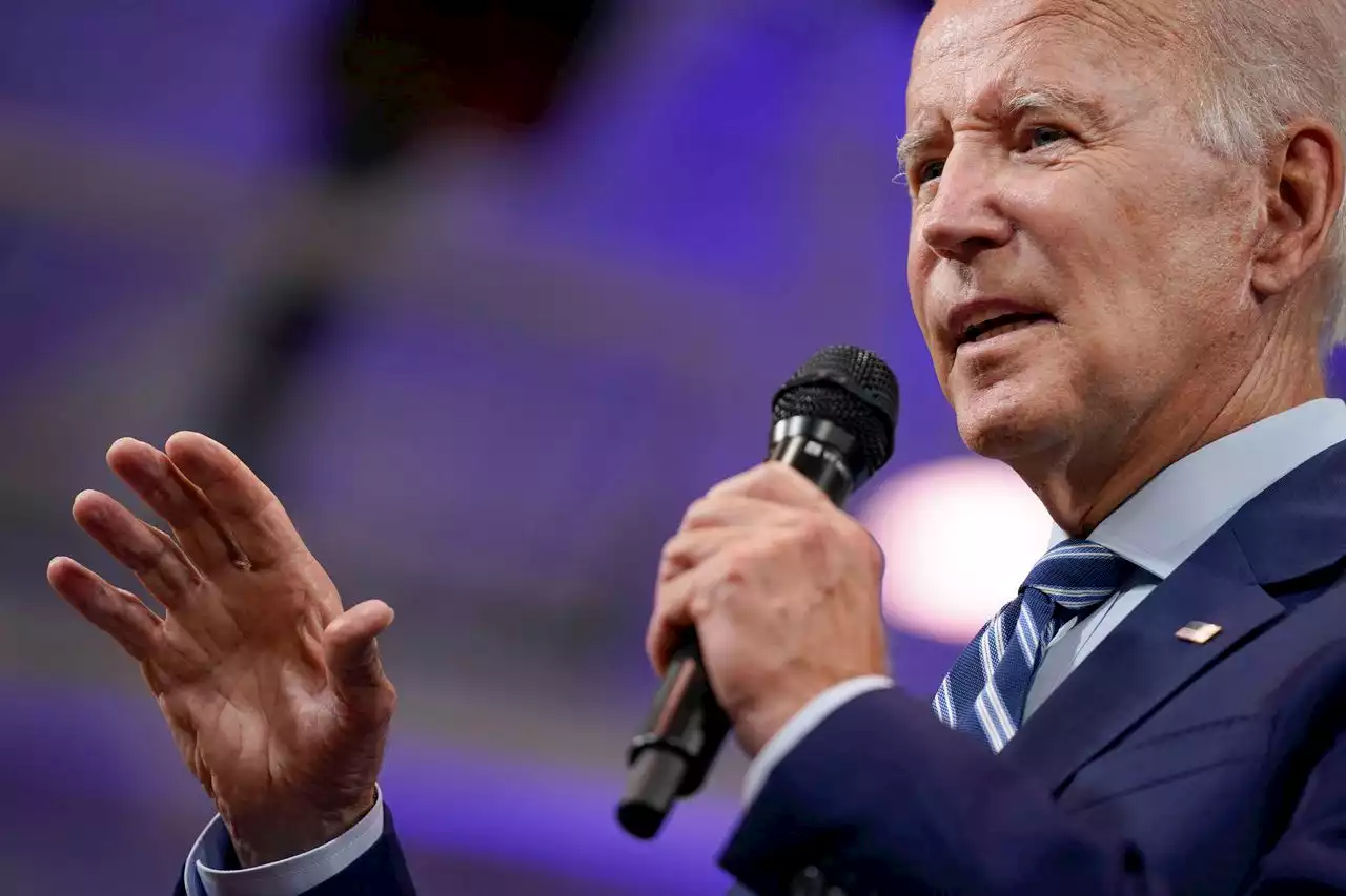 Biden warns Putin against using nuclear or chemical weapons