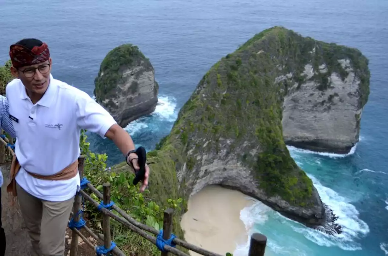 Menparekraf Targetkan Penggunaan Kendaraan Listrik di Nusa Penida |Republika Online