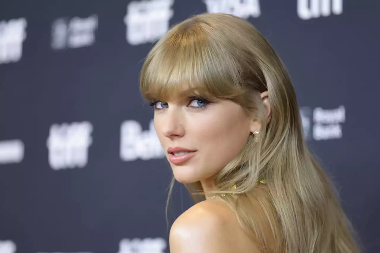 Taylor Swift Takes Fans Behind the Scenes of 'Midnights,' Confirms Jack Antonoff Helped Make It