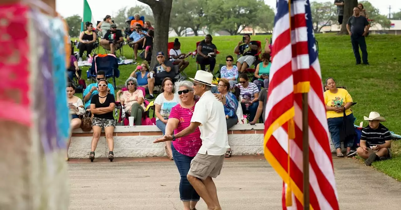 Hispanic Texans may now be the state’s largest demographic group, new census data shows