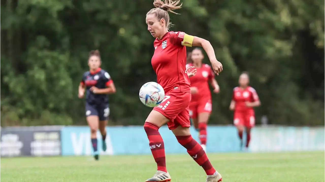 Frauen-Bundesliga: Duisburgs Zielinski über Arbeit neben dem Profi-Fußball