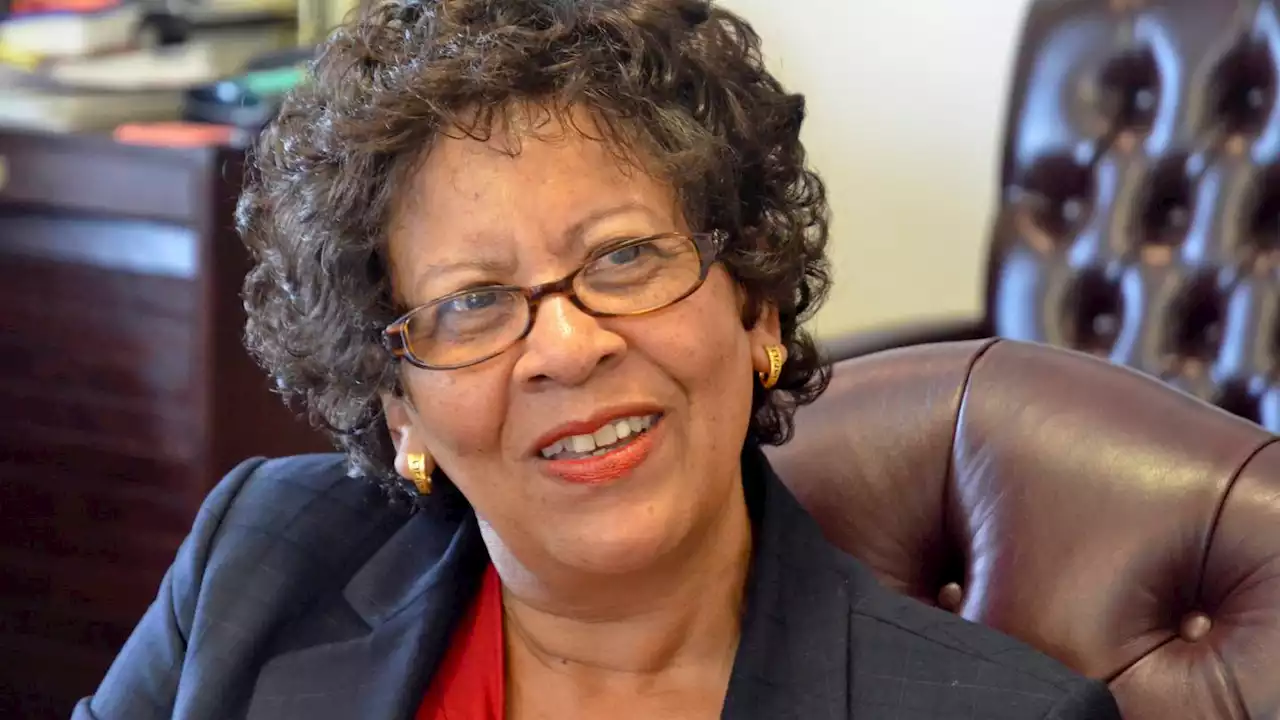 1st female president at Alabama's Stillman College to retire