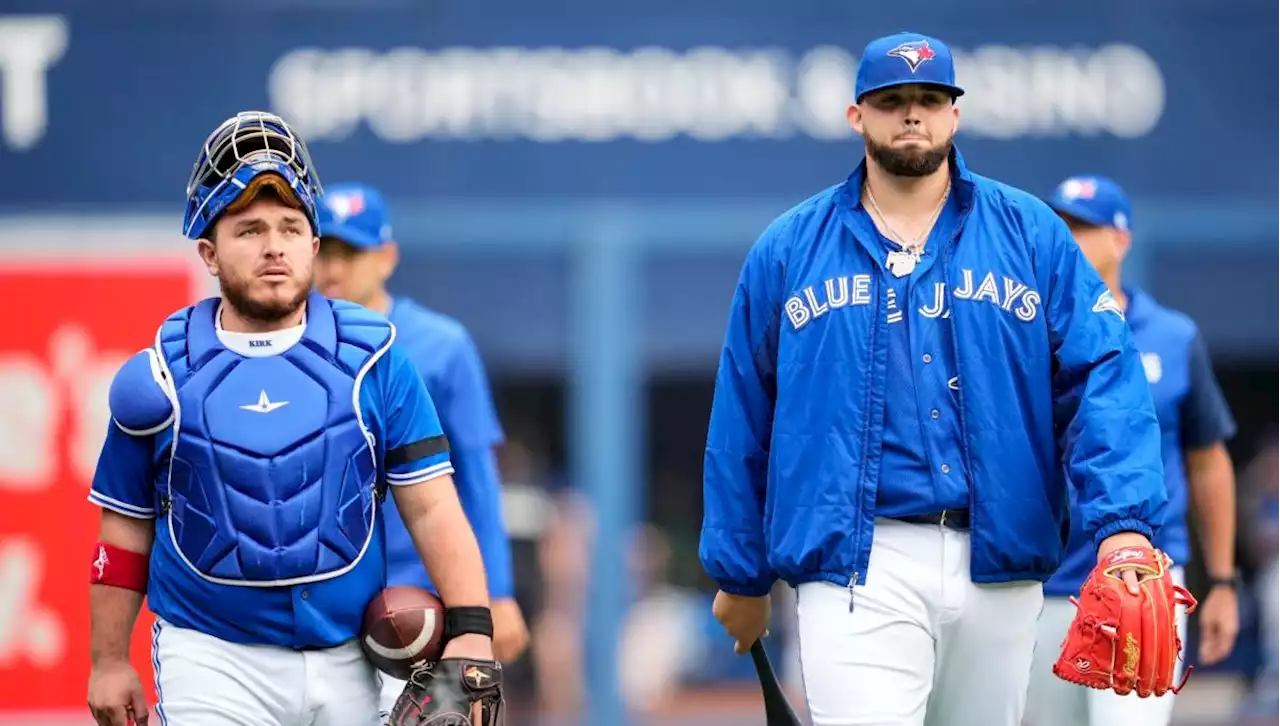 Blue Jays’ Alek Manoah blasts radio host for comments over teammate's body