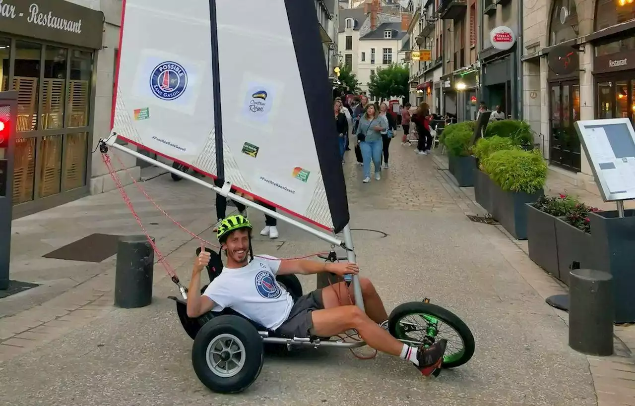 Un comédien fait Paris-Nantes en char à voile en clin d’œil au PSG