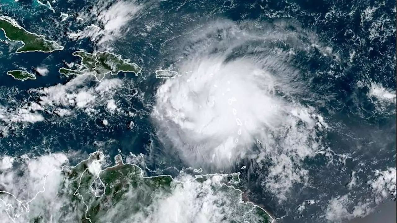 Entire island of Puerto Rico loses power as Hurricane Fiona makes landfall