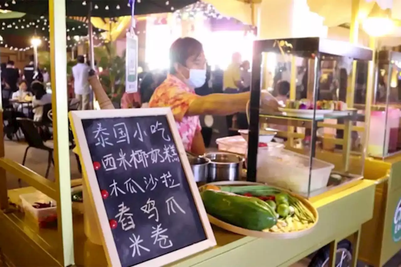 Mengunjungi pasar malam di kota kuno etnis Dai di Yunnan, China - ANTARA News