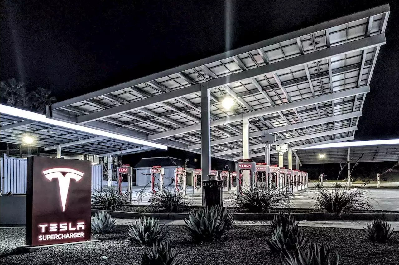 Arizona: 7 Times More EV Chargers, Tesla V4 Superchargers Coming