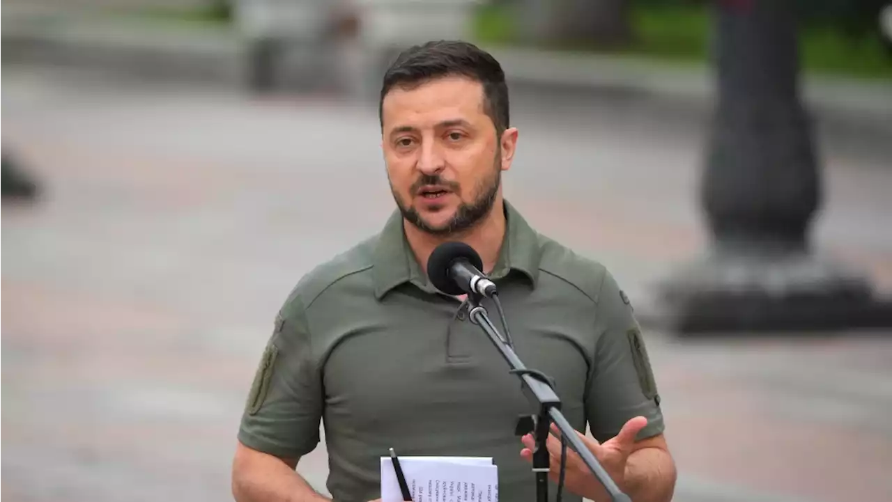 Zelenskyy accuses Russia of war crimes, sees no early end to war