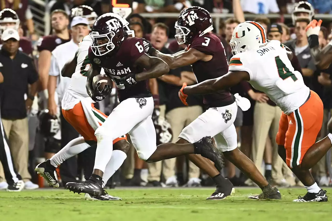 Texas A&M defeats Miami 17-9 in packed Kyle Field