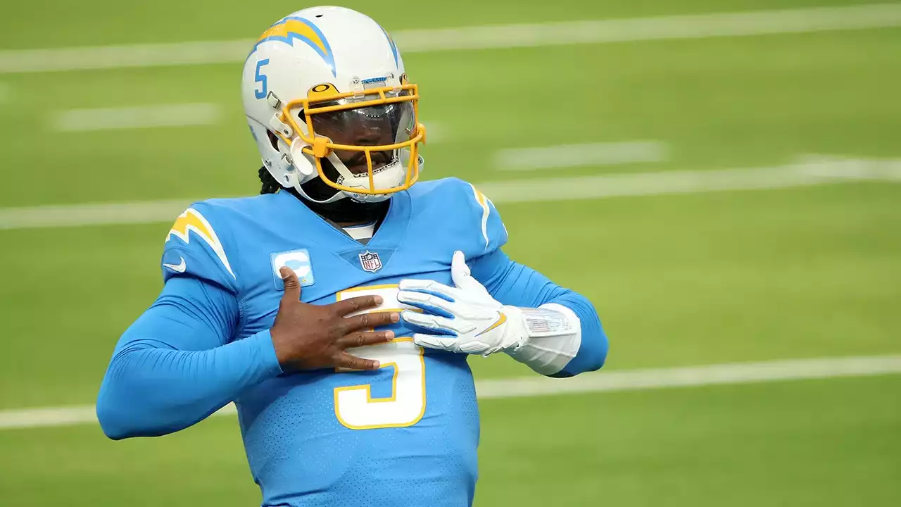 Tyrod Taylor sues Chargers doctor over punctured lung injury in 2020: report