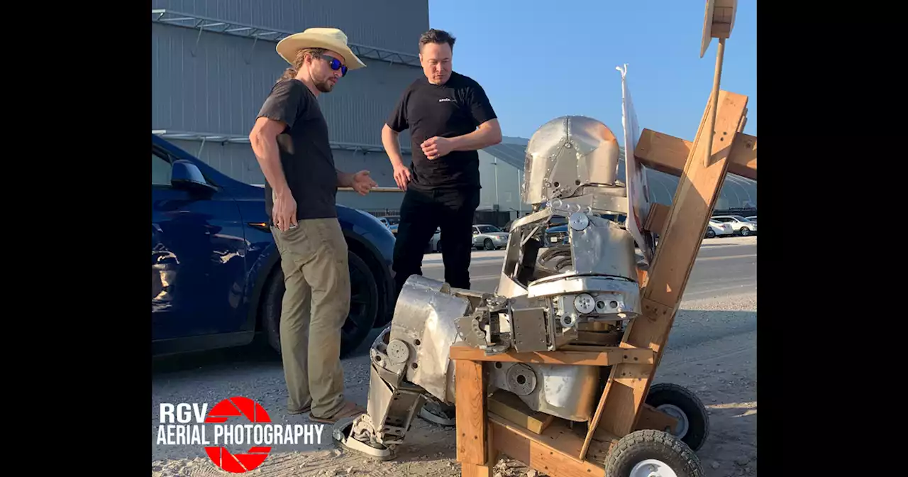 Elon Musk Meets with Creator of Iron Man-Style Suit at SpaceX Launch Site