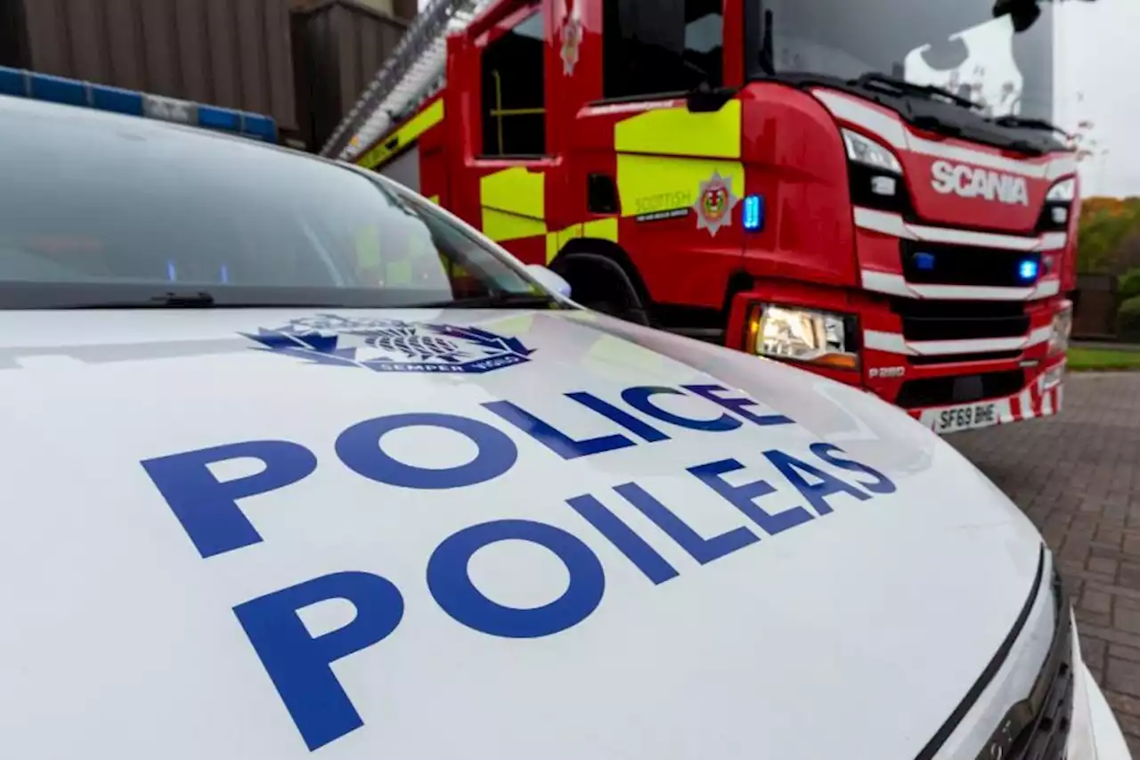 Fire crews give update on blaze at flats in Glasgow