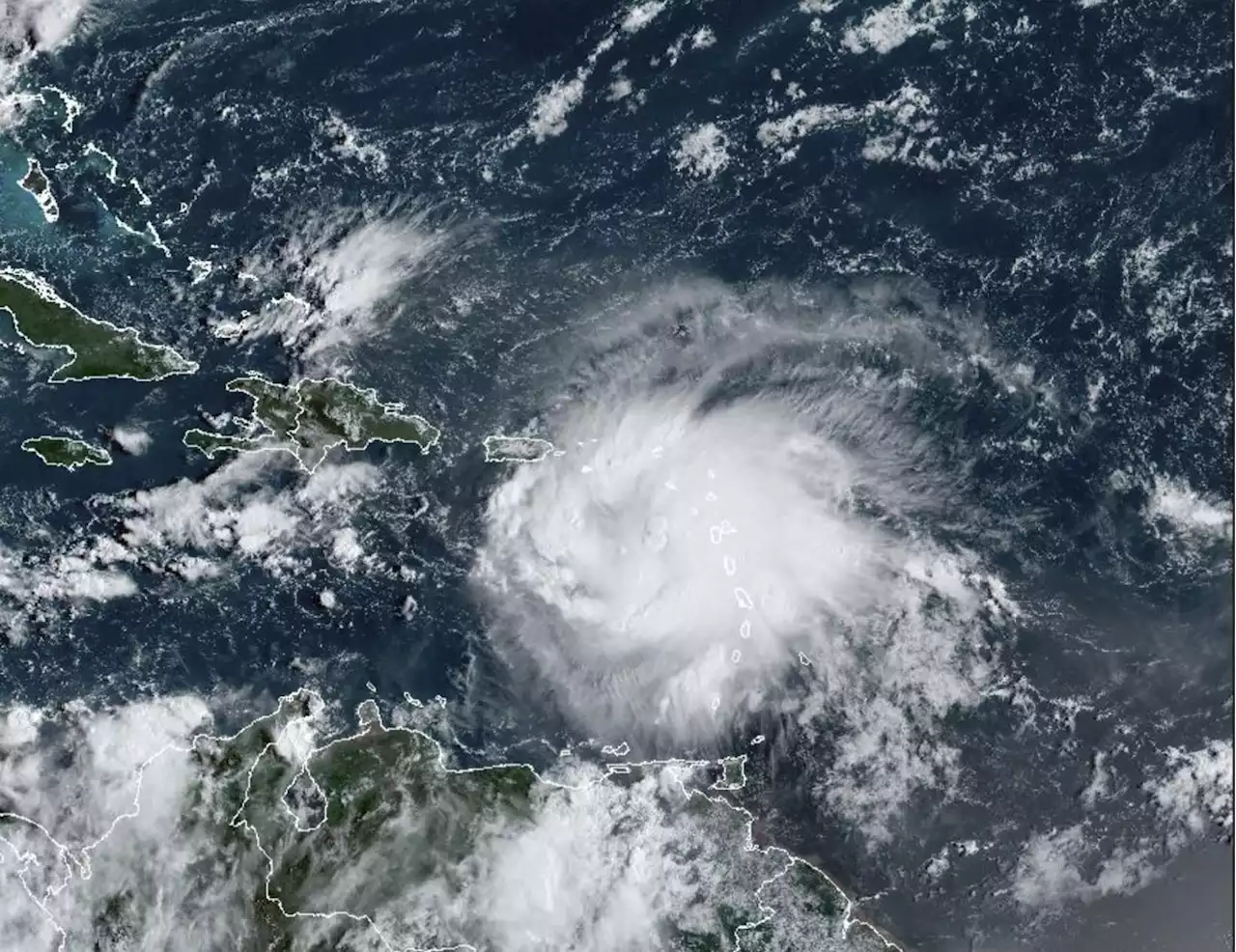 Puerto Rico under hurricane warning as tropical storm Fiona approaches