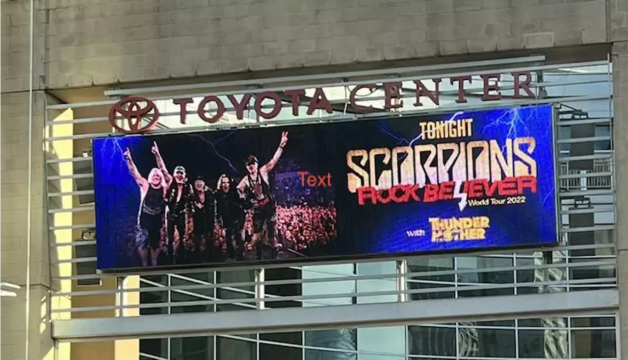 Scorpions Give Us A Mercifully Hurricane-Free Rocking At Toyota Center