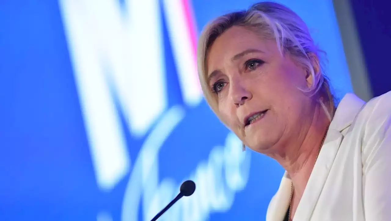 Marine Le Pen au Cap d'Agde : 'Nous ne voterons ni le budget ni la réforme des retraites'