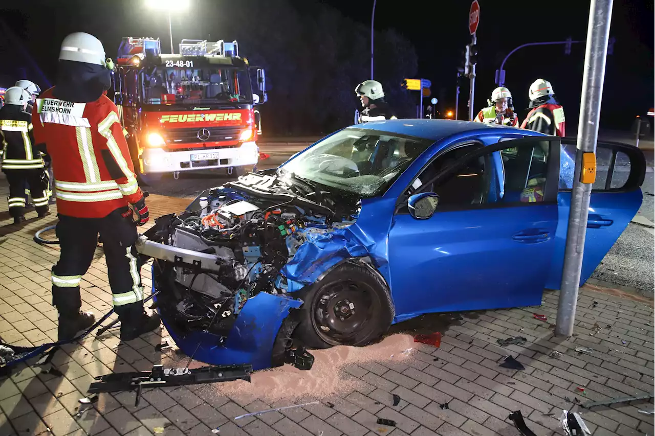 Frontalcrash im Norden wegen Ampelausfall: Zwei Frauen verletzt