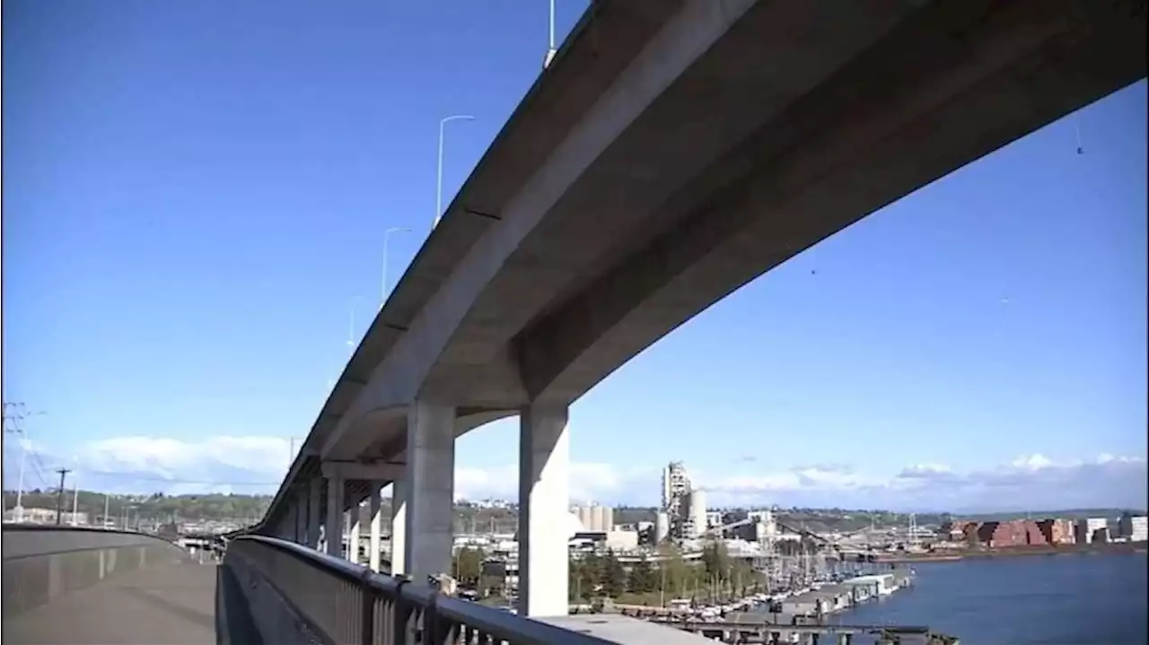 West Seattle Bridge opens Sunday; 100,000 commuters expect to use it daily